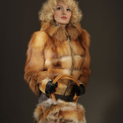 Меховая куртка из лисы